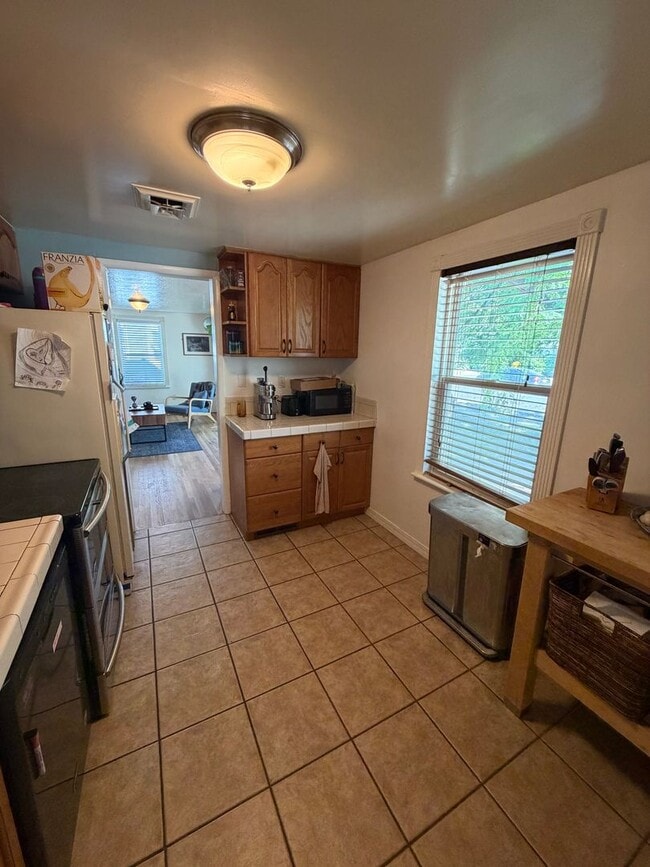 Building Photo - GORGEOUS Salt Lake City Home!!!