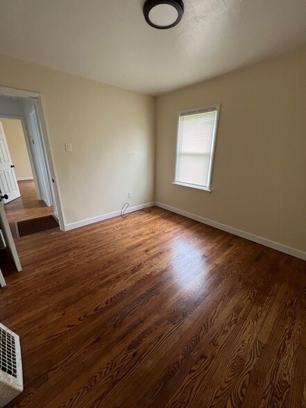 bedroom 2 - 6435 Myron Ave