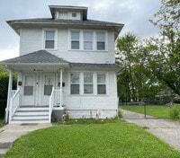 Building Photo - 1537 Carlyle St
