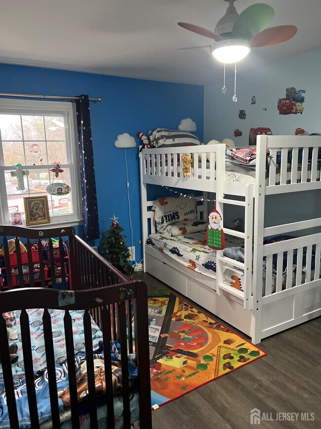 Building Photo - 42 Townsend Dr