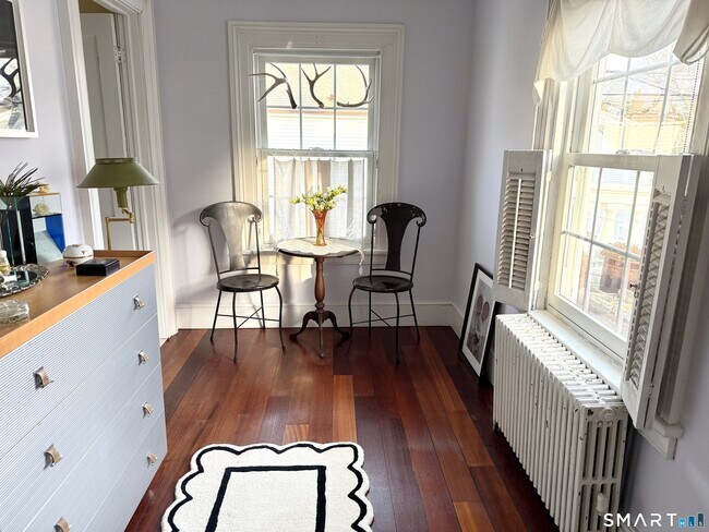 Building Photo - 137 Water St