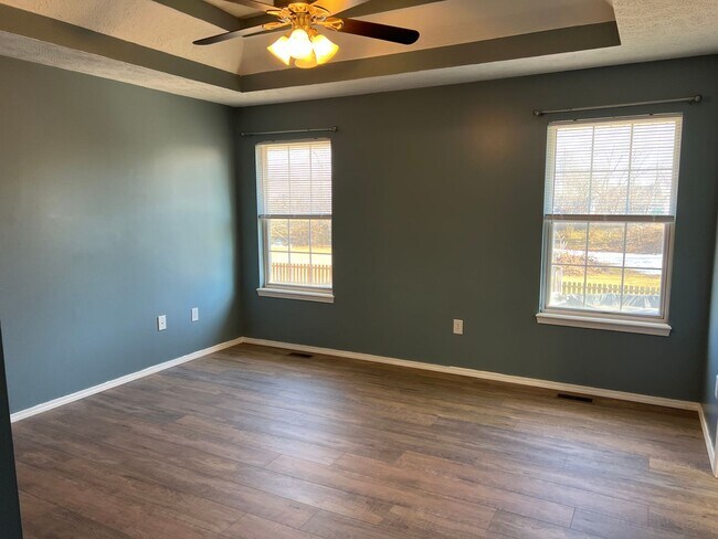 Building Photo - Now Available! Gorgeous Walkout Basement Home with a Pool, Ozark