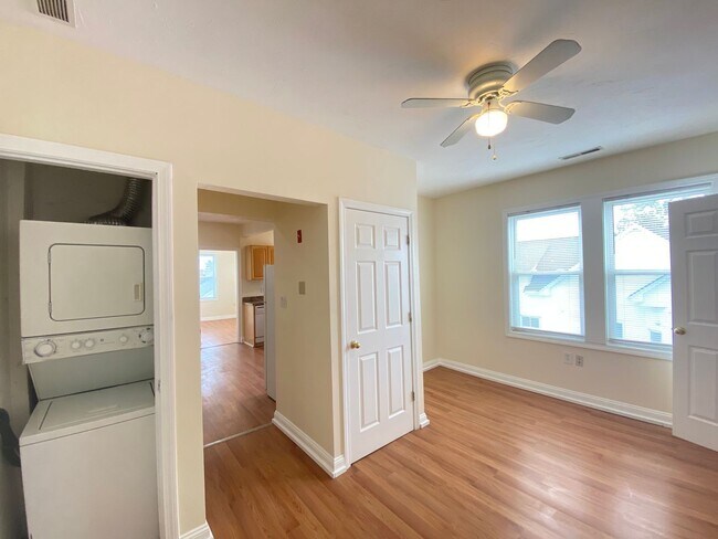 Building Photo - 289 Merrimack St