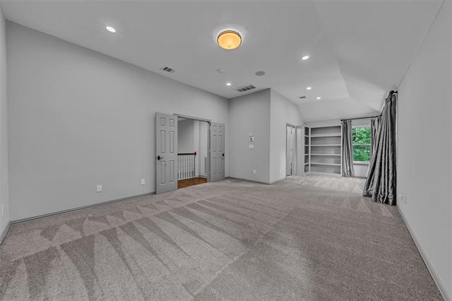 Building Photo - 2417 Bonham Tr