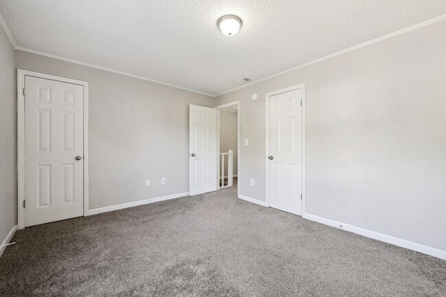 Building Photo - 16 Hayti Ln
