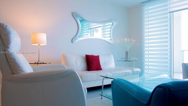 Building Photo - 18100 N Bay Rd