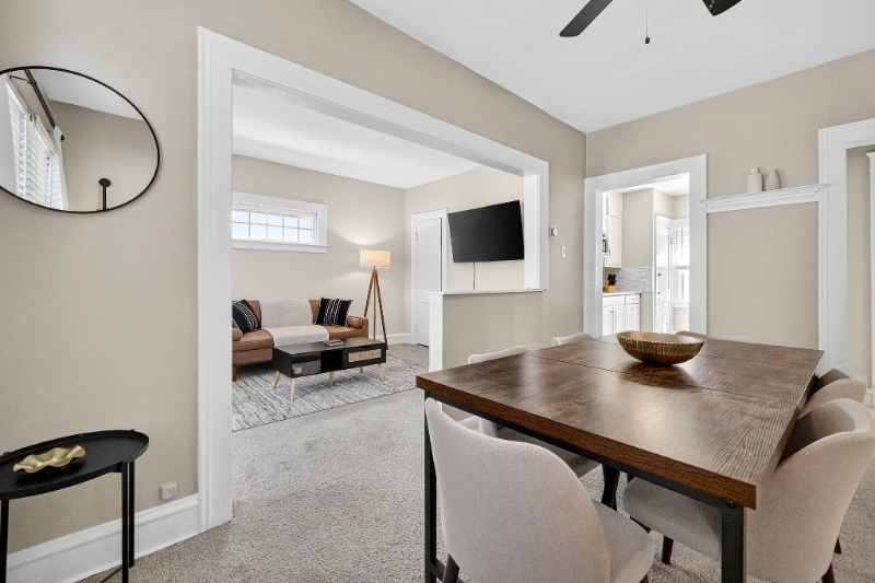 Building Photo - 1561 Cordova Ave