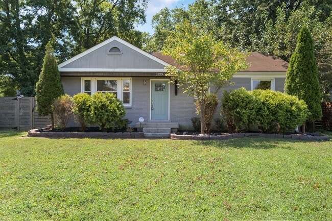 Primary Photo - 2129 Crystal Dr