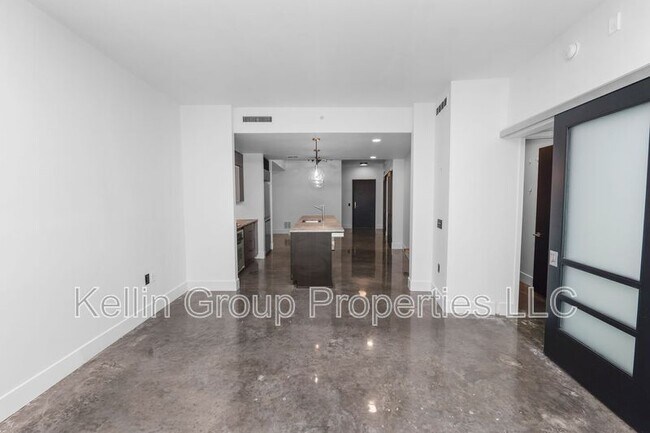 Building Photo - 111 N 12th St