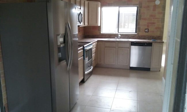 Building Photo - 3635 NW 82nd Ave