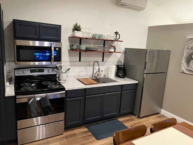 Building Photo - 11420 Wales Dr