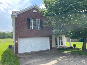 Building Photo - Spring Hill Gem in a Wonderful Location!