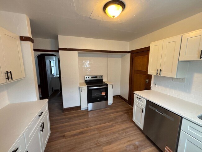 Building Photo - 4568 N 38th St