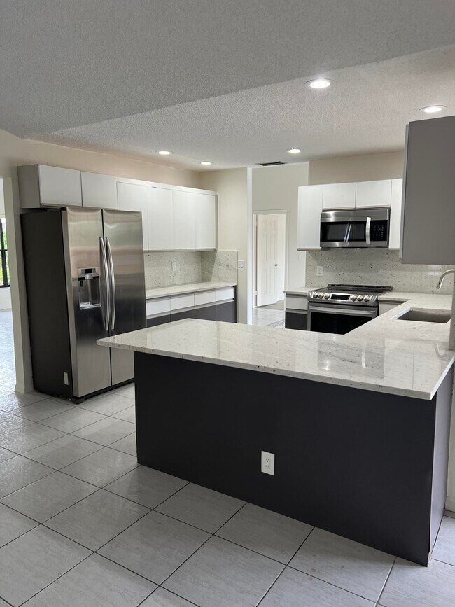Building Photo - 23289 Lago Mar Cir