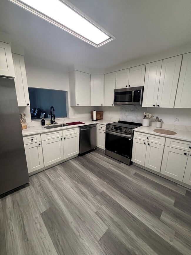 Building Photo - 620 Southwind Cir