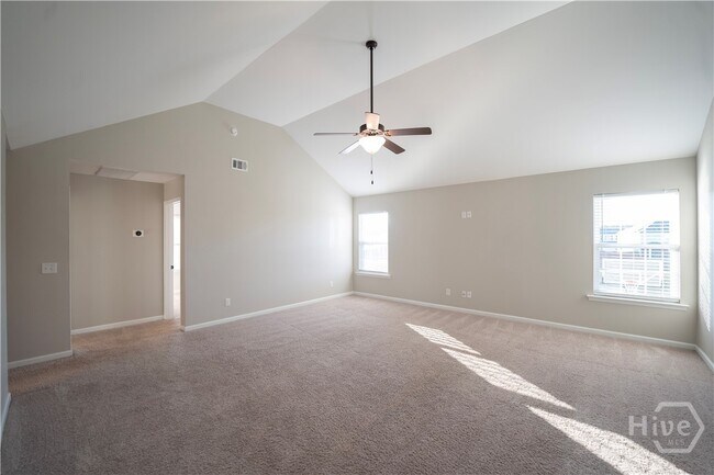 Building Photo - 123 Grimsby Rd