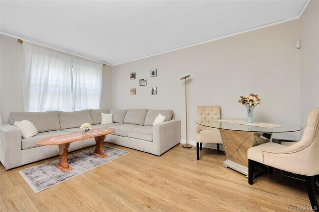 Building Photo - 141-42 78th Rd