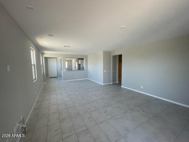 Building Photo - 8746 W San Juan Ave