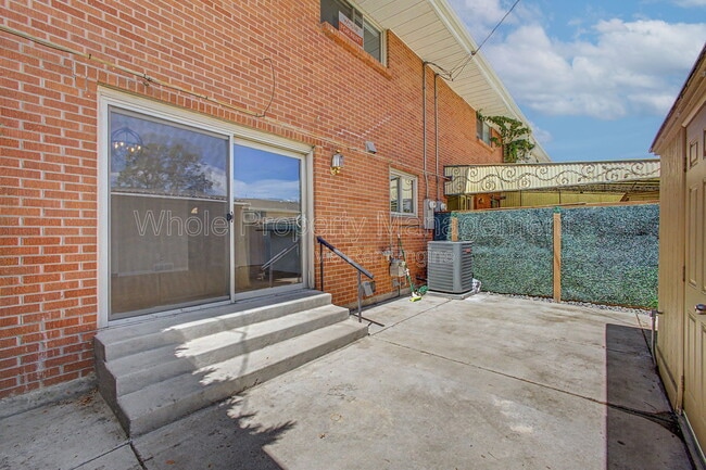 Building Photo - 9037 E Nassau Ave