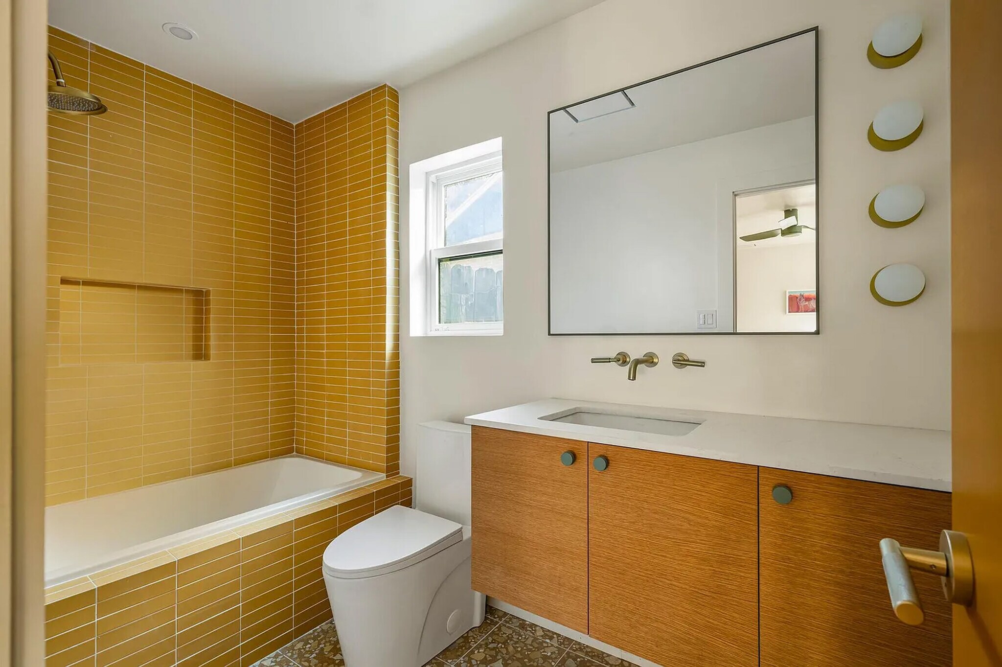 Building Photo - 10102 Warrington Cv