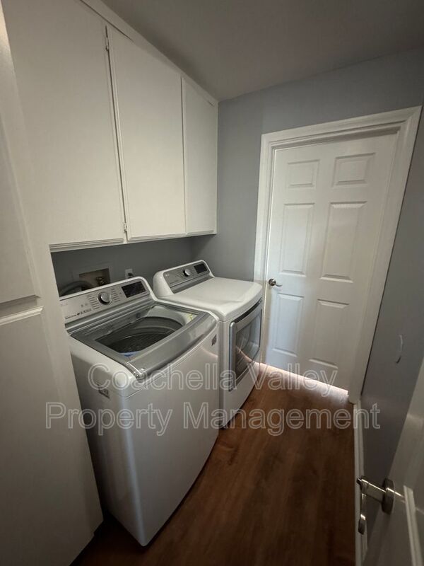 Building Photo - 44060 Dalea Ct