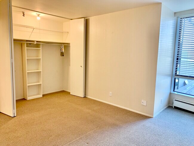 Building Photo - 455 Vallejo St