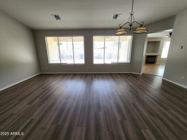 Building Photo - 18805 E Mockingbird Dr