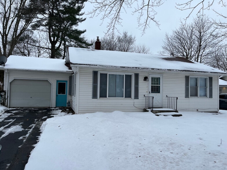 Building Photo - 411 Elizabeth St