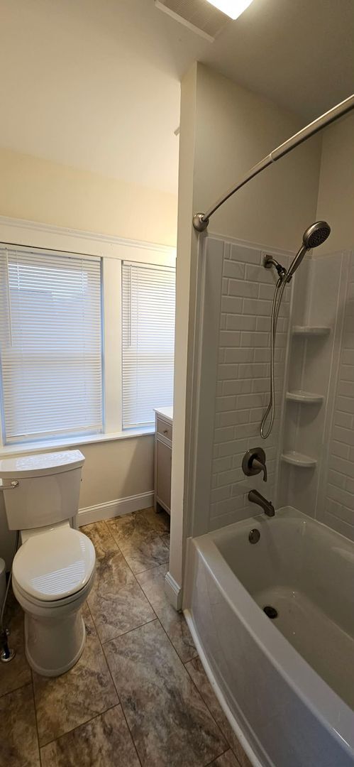 Building Photo - 438 Goethe St