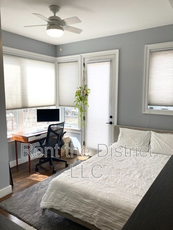 Building Photo - 4126 8th St NW