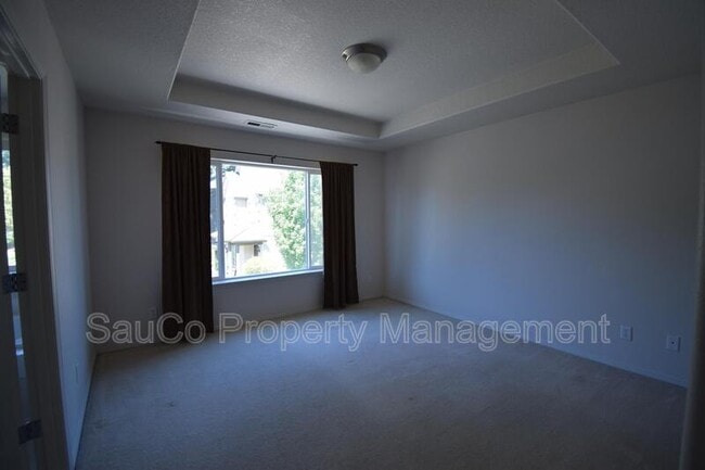 Building Photo - 20789 SW Murphy Ln