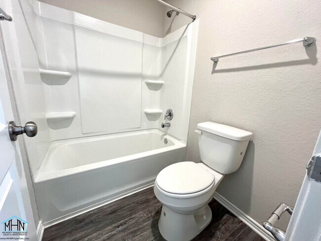 Building Photo - Beautiful San Antonio Rental with Open Lay...