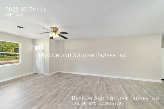Building Photo - 3028 NE 7th Ln
