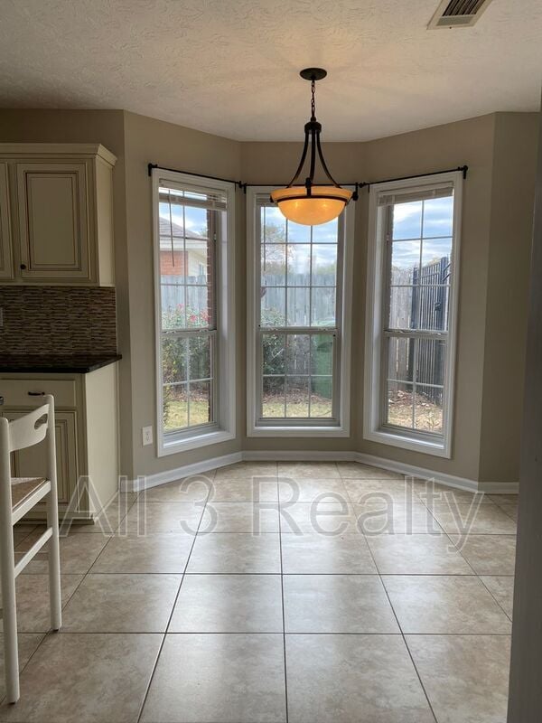 Building Photo - 349 Hambleton Ct