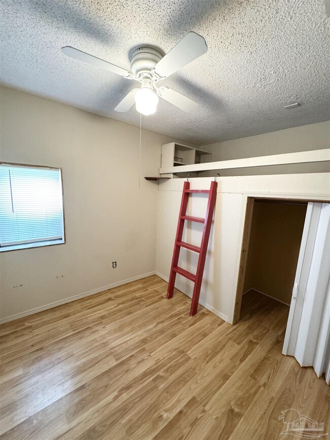 Building Photo - 10416 Tanton Rd