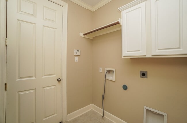 Building Photo - 2335 Ralston Branch Way