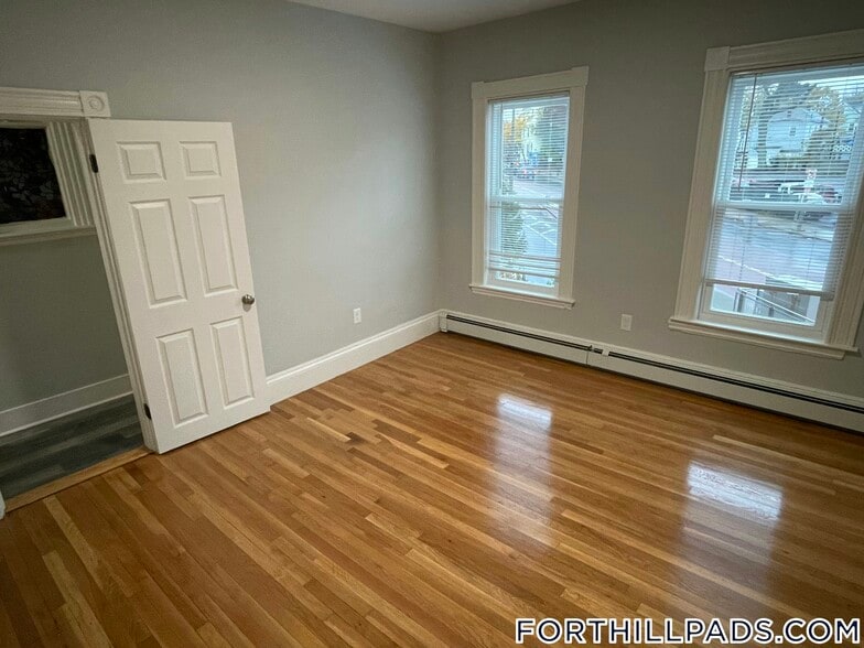 Building Photo - 1922 Columbus Ave