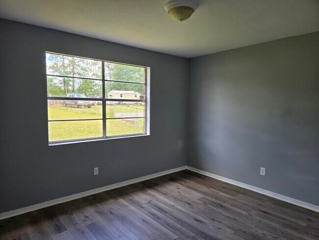Building Photo - 2675 Teakwood Dr