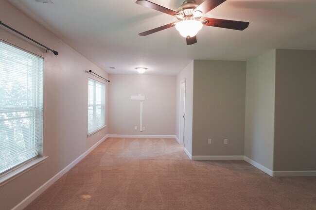 Building Photo - Coming Available!