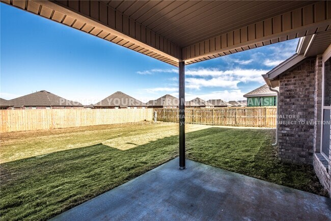 Building Photo - 4530 W Divide Dr