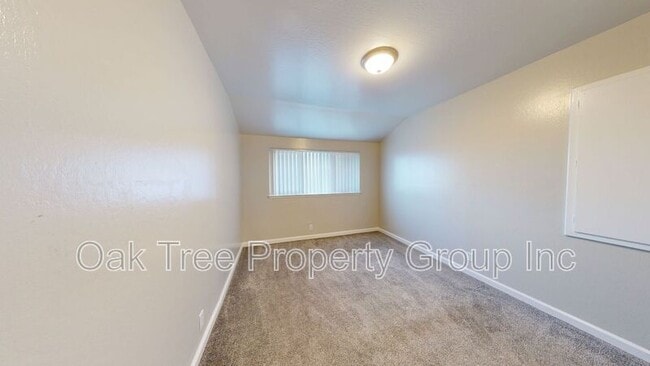 Building Photo - 2377 Downer Ave