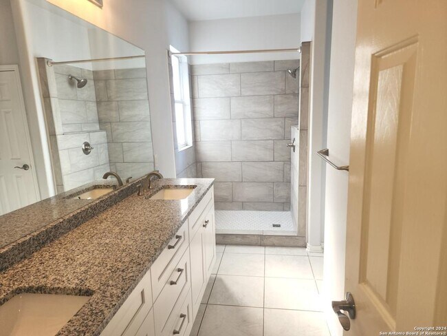 Building Photo - 14911 Elkton Dr