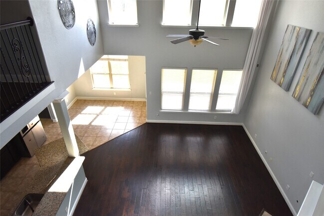 Building Photo - 419 Blossom Terrace Ln