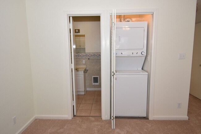 Building Photo - Great 3 bedroom Ranch in Elkhart