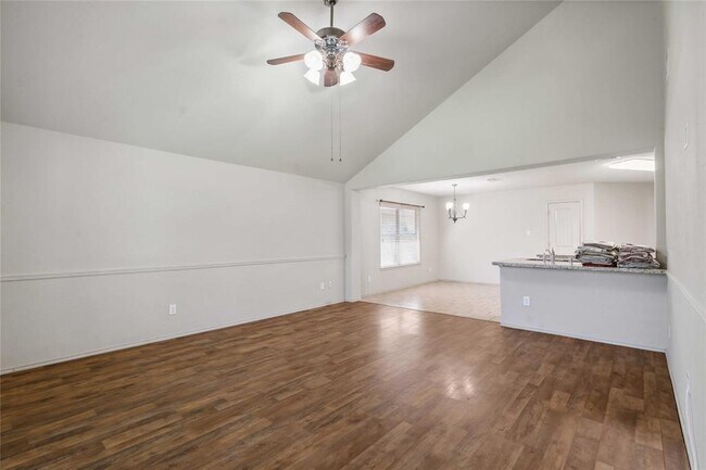 Building Photo - 7218 Alava Dr