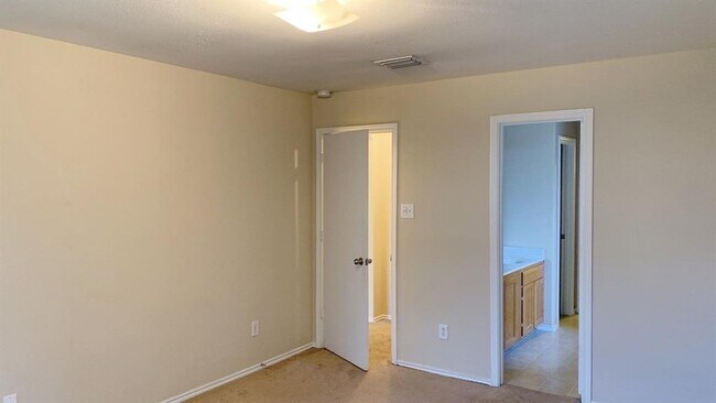 Building Photo - 3903 Ridge Canyon Rd