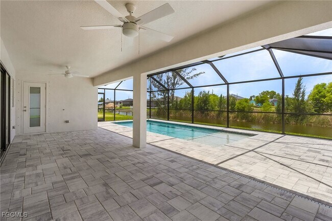 Building Photo - 2510 SW 17th Ave