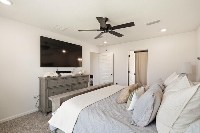 Building Photo - 289 Gray Owl Dr