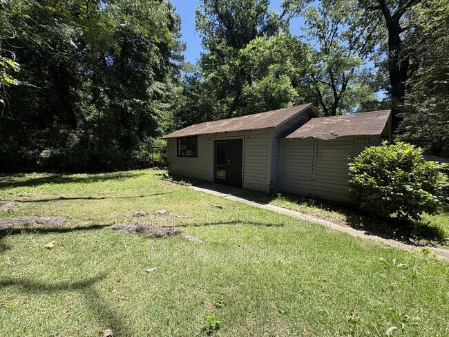 Building Photo - 1221 Carol Cir