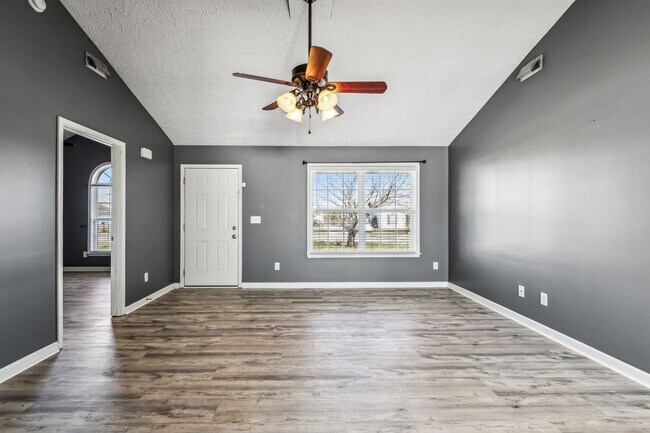 Building Photo - Upperglade Ct